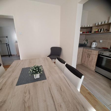 Haus Apartman Zajecar M&L Phòng bức ảnh